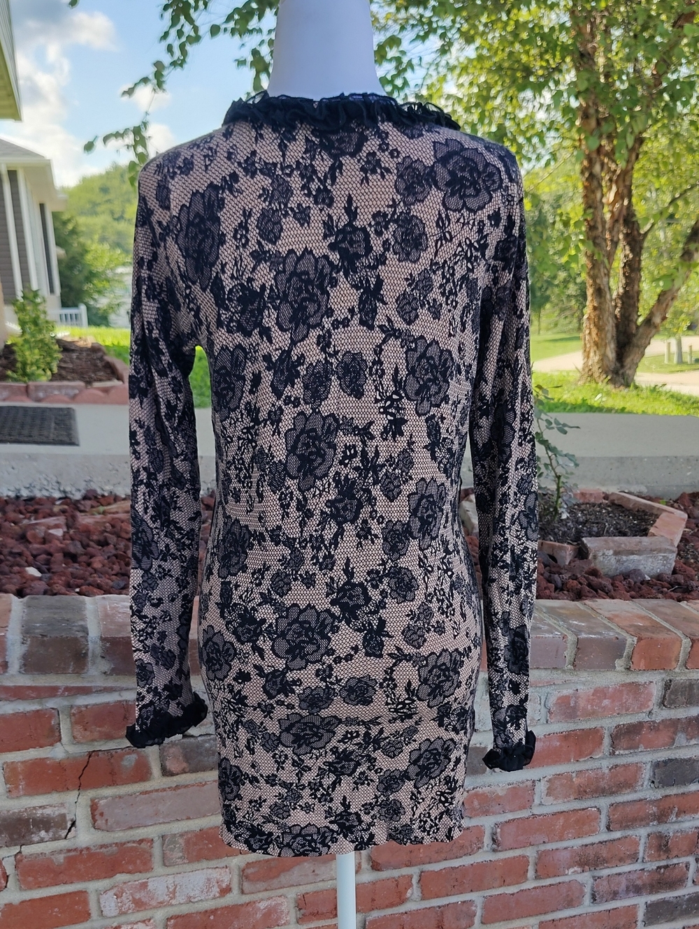 Twelve by Twelve Dark Floral Lace Trim Zip Fitted Cardigan Top Size M Whimsigoth - Picture 9 of 16